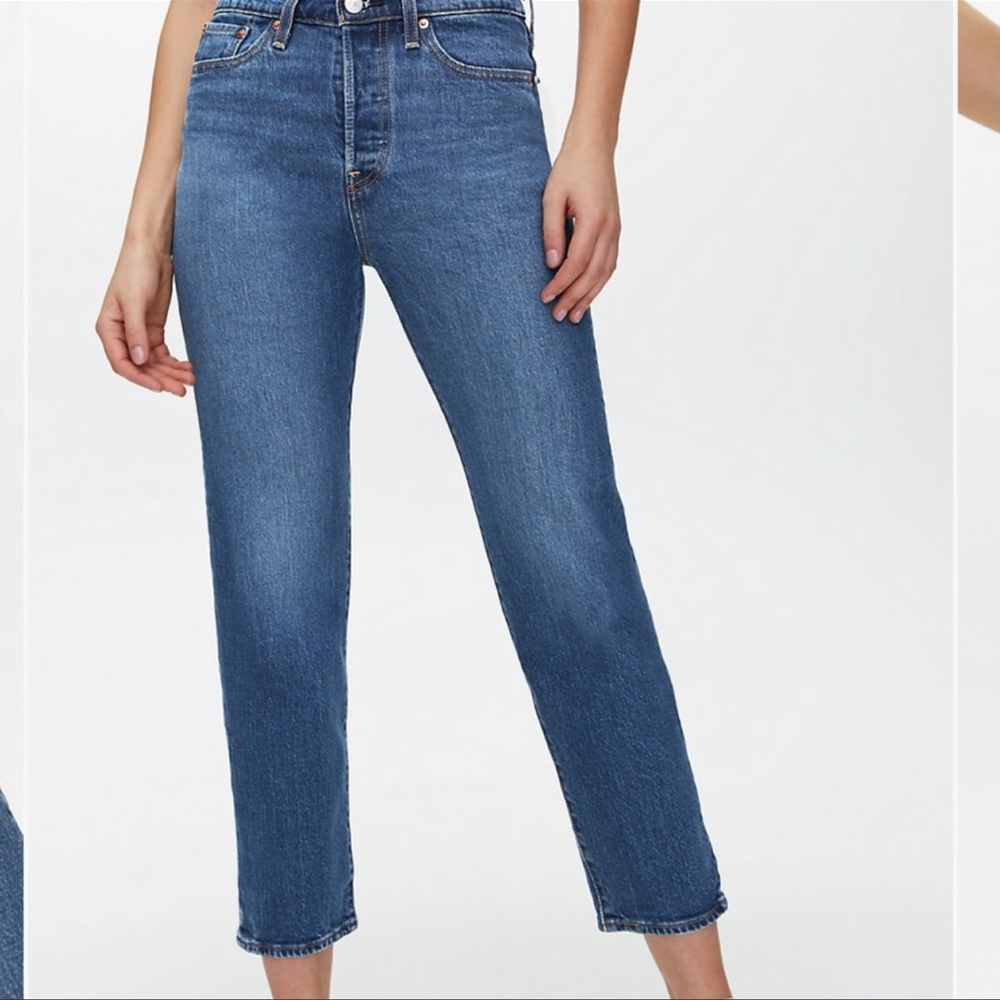 Levis Wedgie Straight Jeans